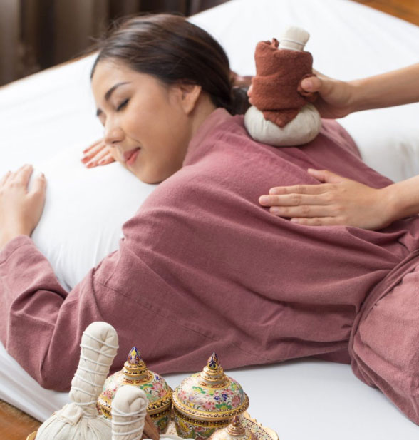 นวดกระชับพร้อมขัดผิว Manaru Firming Massage